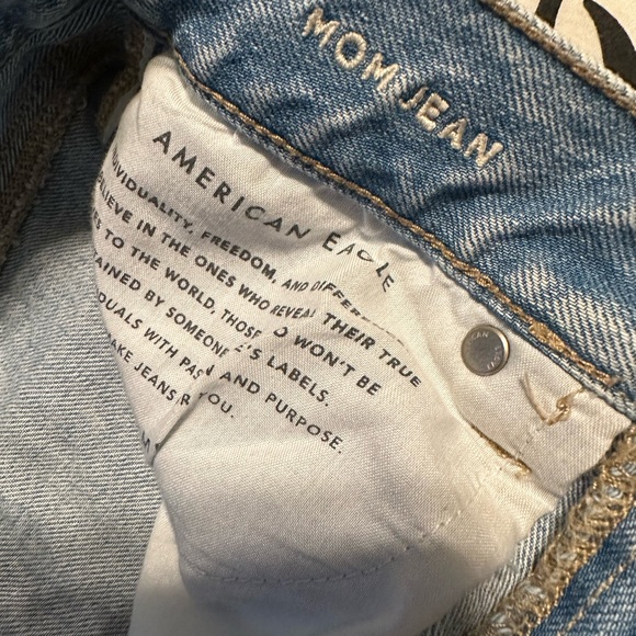 American eagle mom jean - Picture 3 of 4